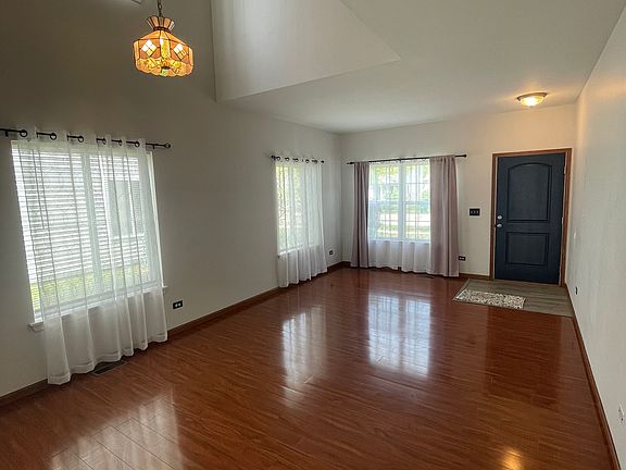 3rd image of 16709 W Natoma Dr #16709