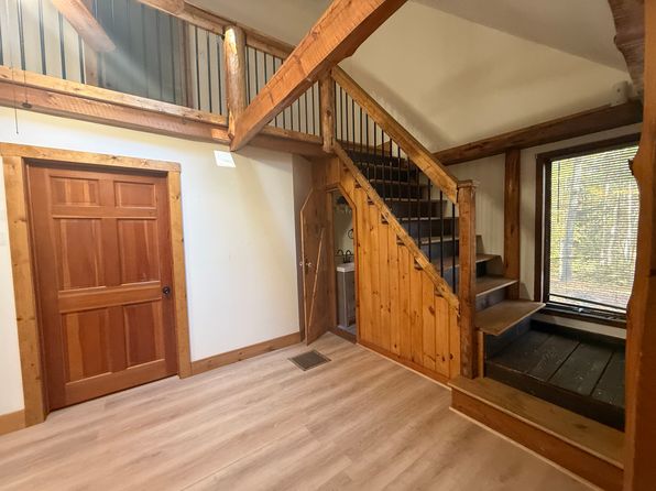 192 Dorrs Corner Rd #A