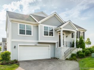 1251 Alta Vista Dr, Hampshire, IL 60140