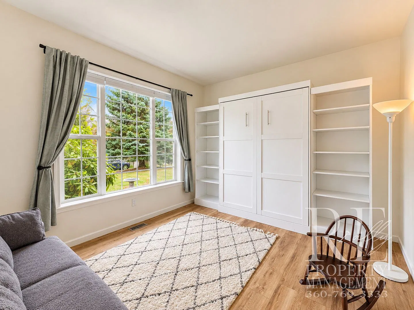 Beautiful 3-Bedroom Home with A/C, Expansive Yard, Deck & Light-Filled Living Spaces — Photo 4