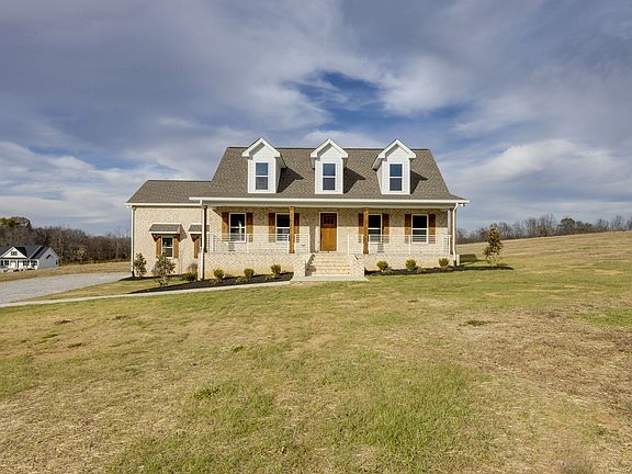 3rd image of 1514 Donoho Ln