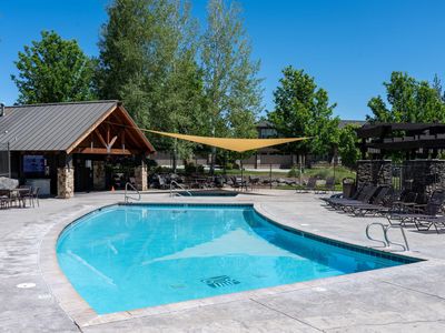 19733 Aspen Meadows Dr, Bend, OR, 97702