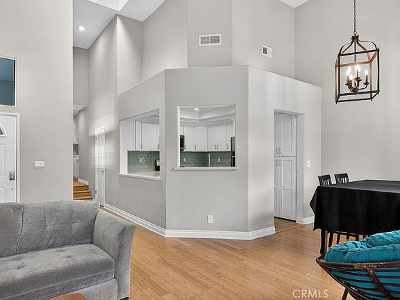 3rd image of 8182 Mainsail Dr Unit 204