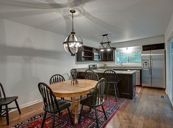 5th image of 3772 Erickson Cir
