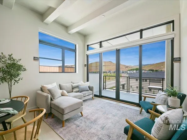4184 E Haystack St APT 301, Boise, ID 83716