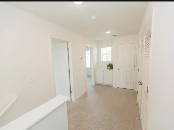 6345 E Meritage Dr, Fresno, CA 93727