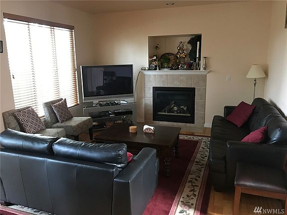 4th image of 1229 167th Pl SW