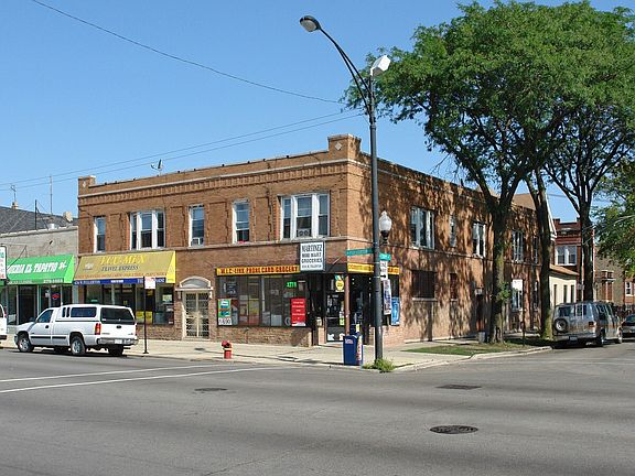 2nd image of 4234 W Fullerton Ave #2406-2