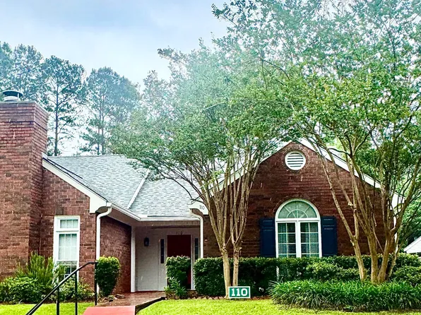 110 Woodland Ridge Dr #A, McComb, MS 39648