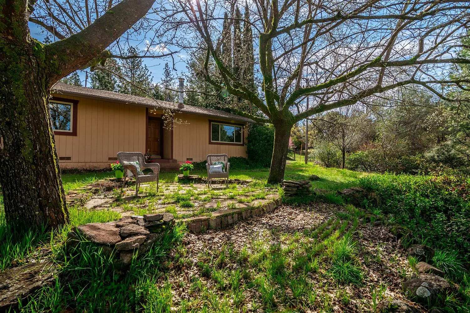 10071 Wilder Ln photo 1