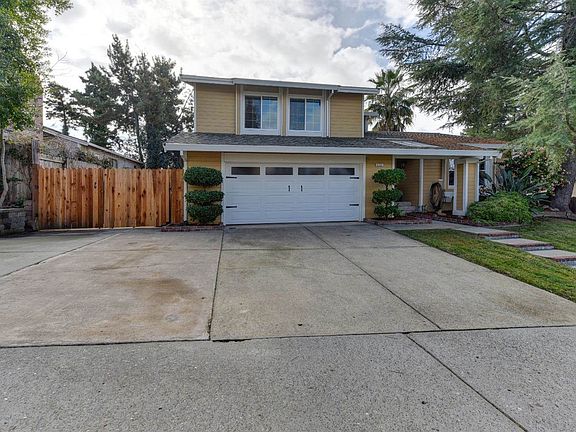4th image of 8308 Crestshire Cir