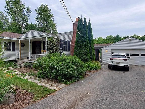4th image of 2245 Essex St