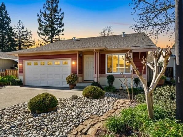 349 Almond Way, Healdsburg, CA 95448