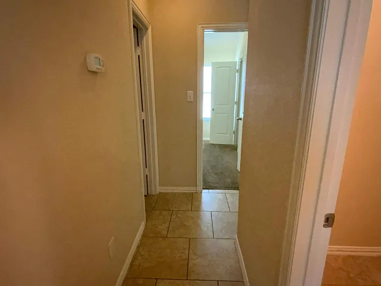 728 Olaf Dr — Photo 16
