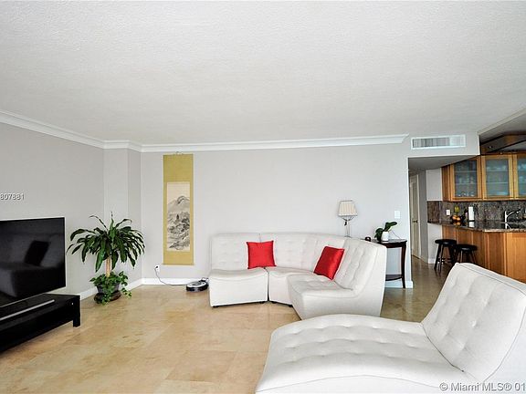 2nd image of 2030 S Ocean Dr APT 512
