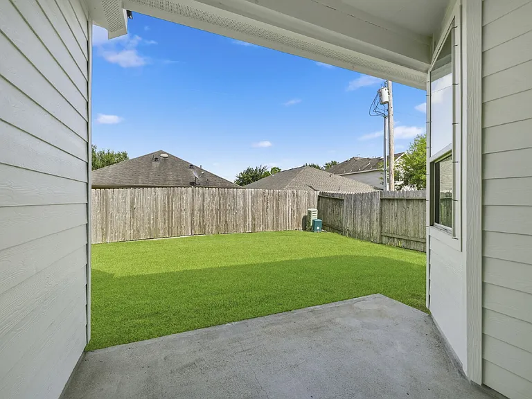 217 Brookwood Park Ln — Photo 13