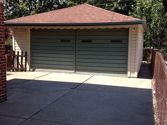 2 Car Garage