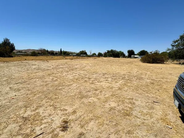 169 Saint Andrews St, Lancaster, CA 93534