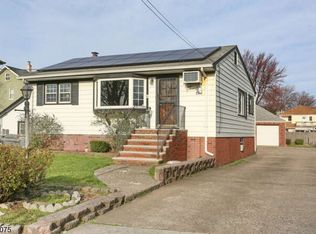 21 John St, Little Ferry, NJ 07643