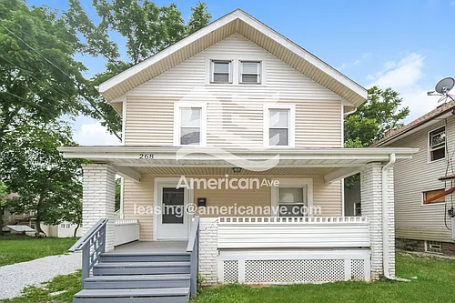 268 Gordon Dr Photo 1
