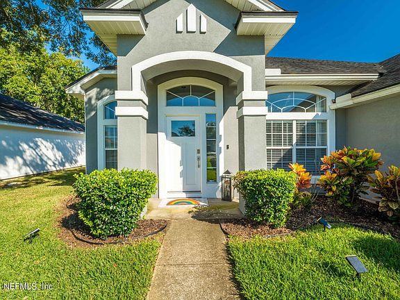 2nd image of 13487 LAS BRISAS Way