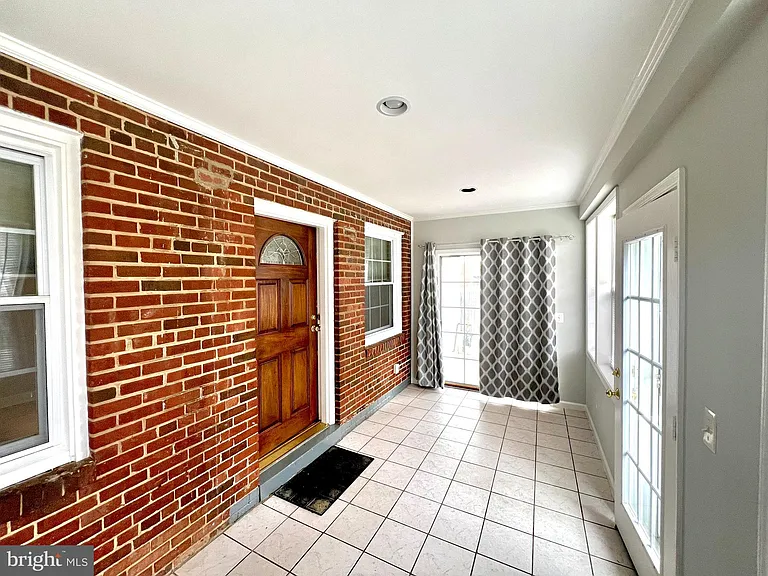 7208 Tyler Ave — Photo 3