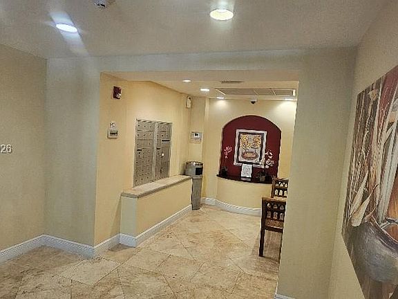 2nd image of 2620 NE 135th St APT 431