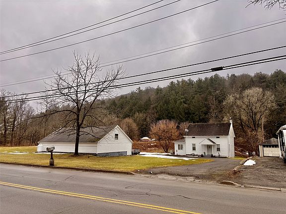 4th image of 1017 Day Hollow Rd