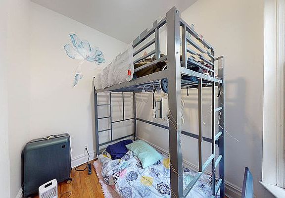 5th image of 1443 York Ave APT 5