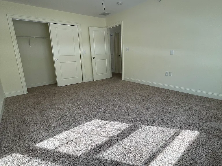 157 W Main St #4 — Photo 11