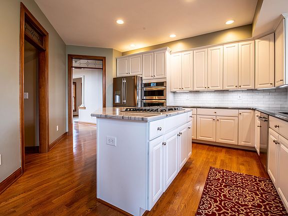 5th image of 3418 Stonevista Ln