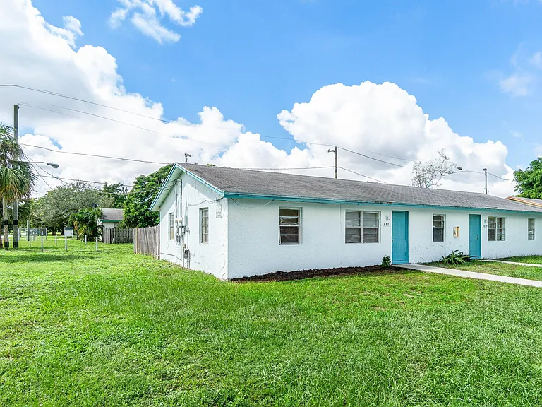 4807 Gulfstream Rd — Photo 3