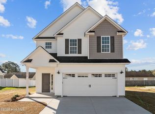 412 Pepperbush Ct, Ayden, NC 28513