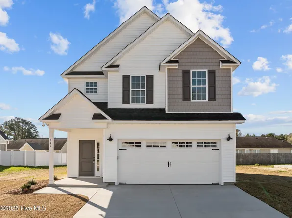 412 Pepperbush Court, Ayden, NC 28513