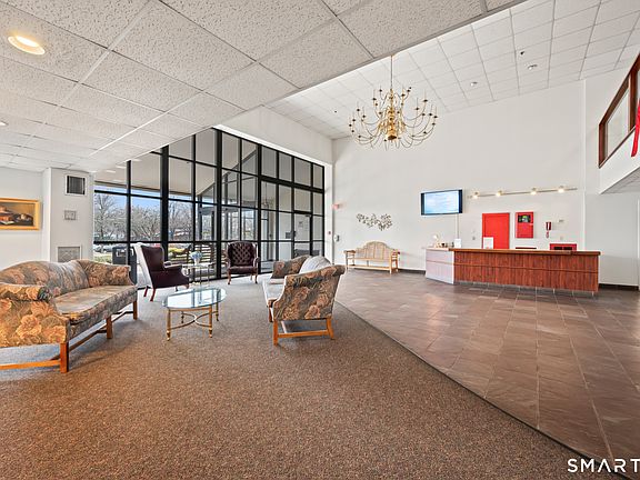 4th image of 111 Dekoven Drive #202