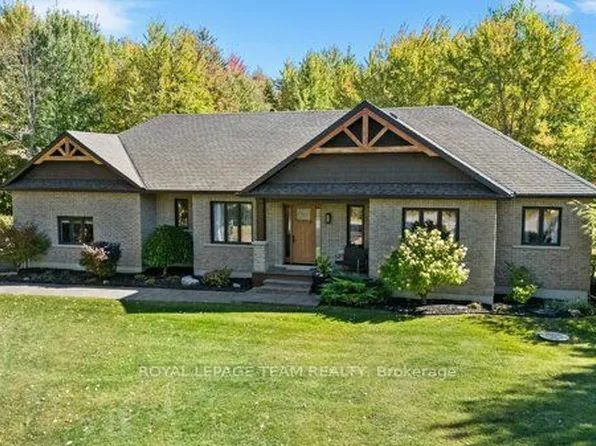 524 Osmond Daley Dr, Ottawa, ON K0A 1L0
