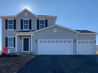 402 Fox Dr, Johnstown, OH 43031