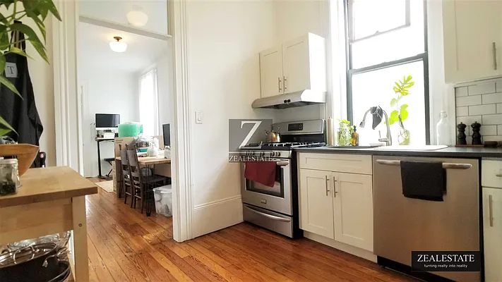 Rented by ZealEstate Group Inc | media 21