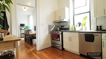 Rented by ZealEstate Group Inc