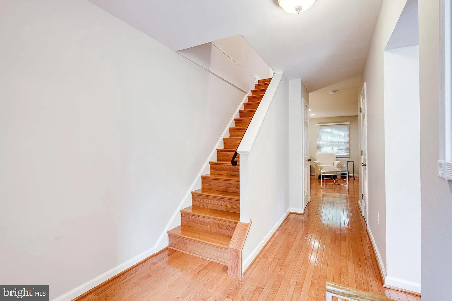 3 bed, 2.5 bath, 1360 sqft, $2,850 — Photo 4