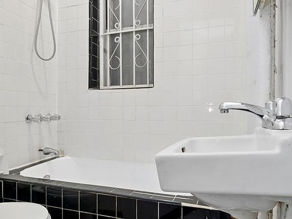 4th image of 66 W 10th St APT 12