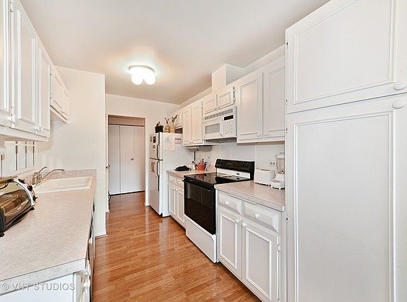 3rd image of 125 Acacia Cir APT 307E
