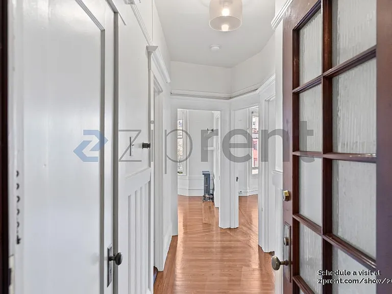 1245 Broadway #3 — Photo 4