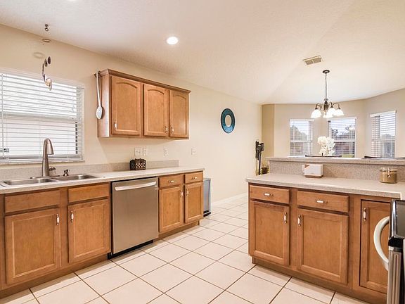 4th image of 180 McNeela Dr