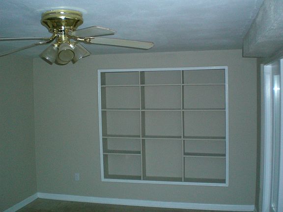 4th image of 1624 Suffolk Dr