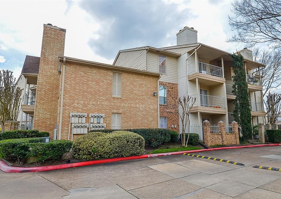1st image of 12550 Whittington Dr #6/609