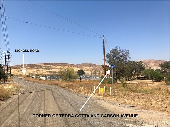 4th image of 21 Carson St