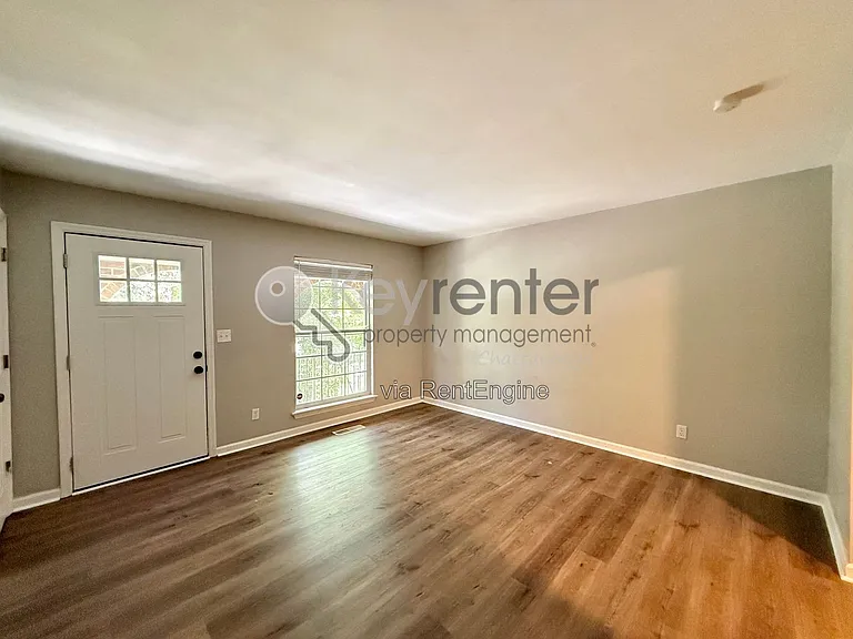 5710 Moody Sawyer Rd #B — Photo 3