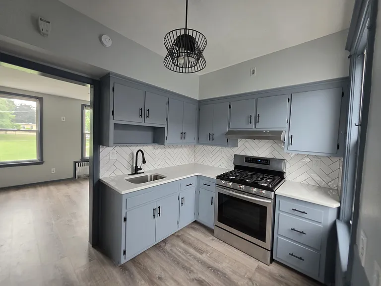 321 Parker Ave #2 — Photo 2