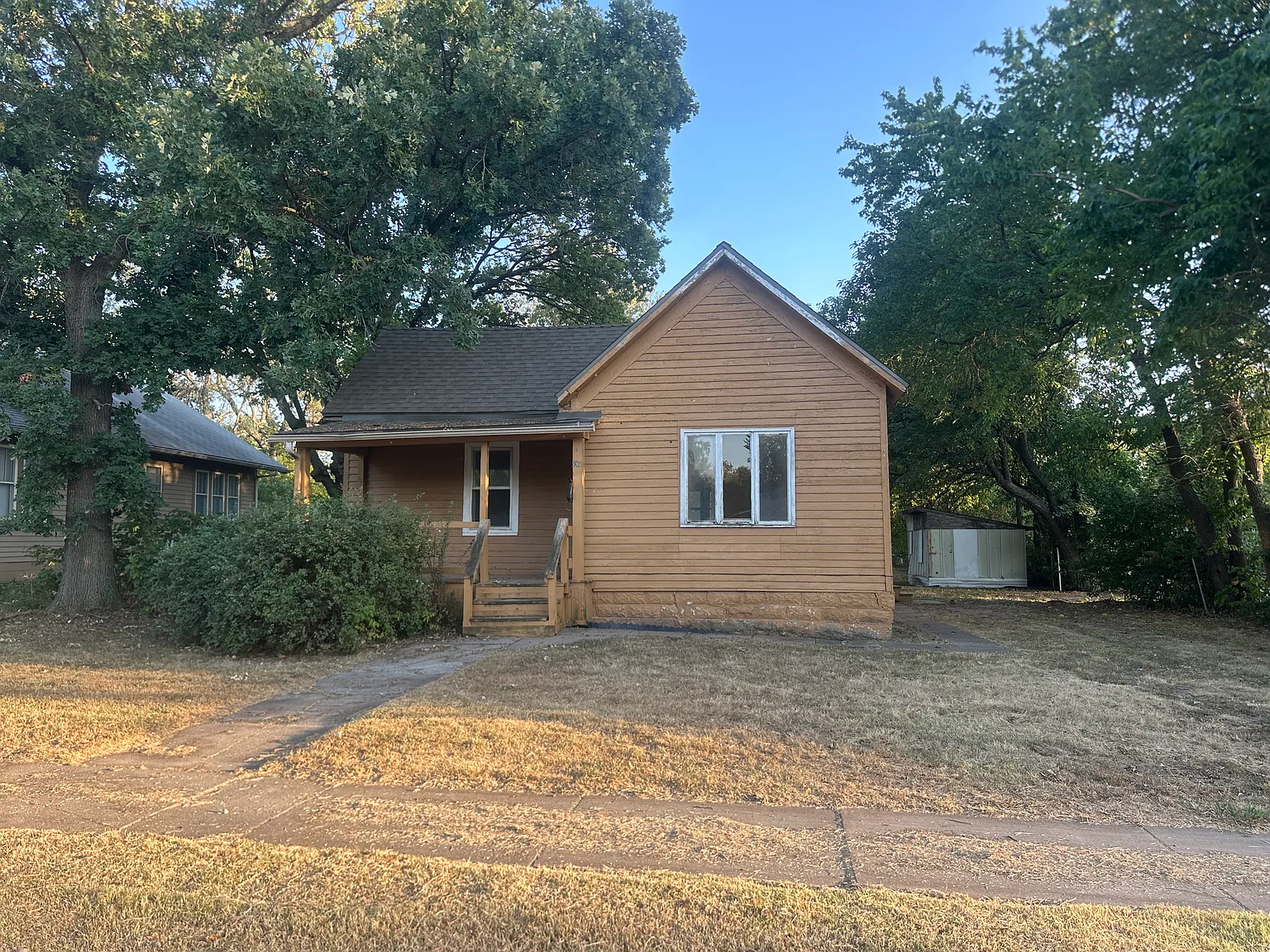 2 bed, 866 sqft, $850 — Photo 1